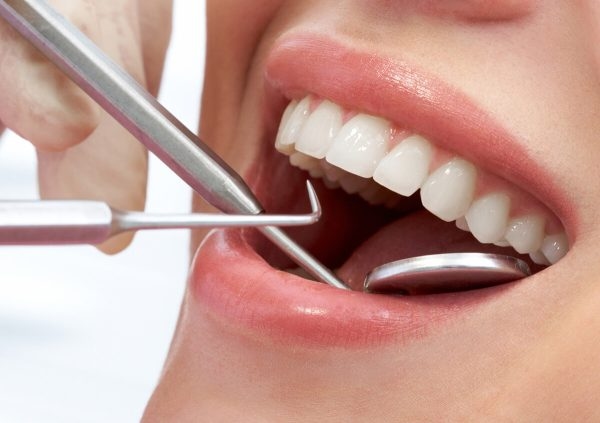Viêm túi lợi có thể để lại nhiều biến chứng nguy hiểm nên cần được phẫu thuật nạo bỏ kịp thời