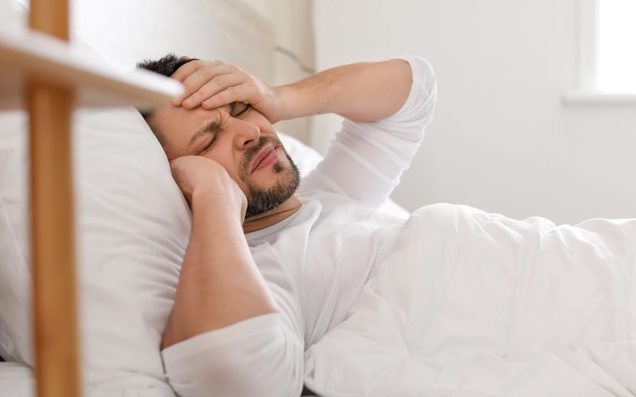 Chứng ù tai mất ngủ ảnh hưởng tới sức khỏe ra sao?