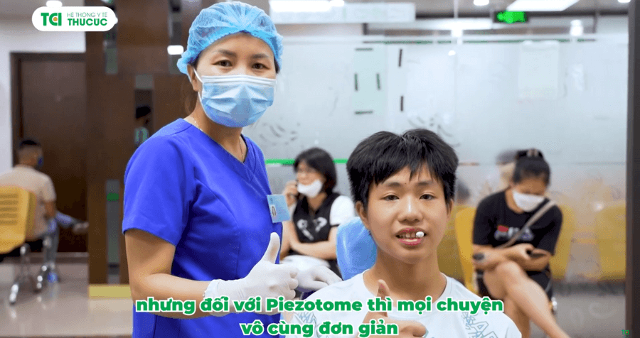 Nhổ răng thừa cho trẻ với phương pháp Piezotome siêu nhanh và nhẹ nhàng
