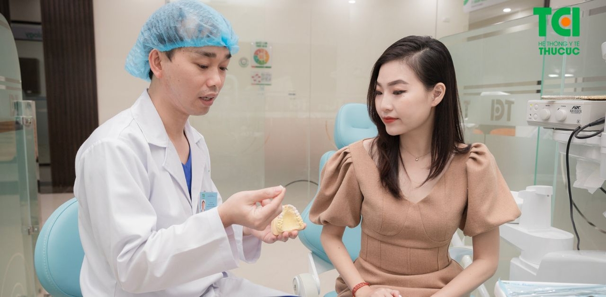 Có nên cấy ghép implant phục hình răng bị mất không?