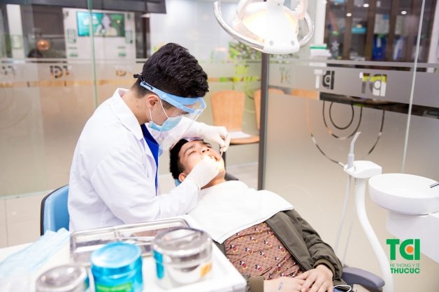 lợi bị sưng