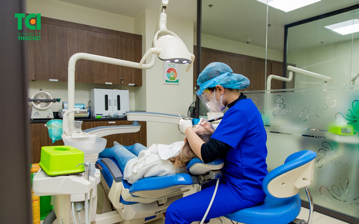Nấm miệng candida là gì? Nguyên nhân và cách điều tr