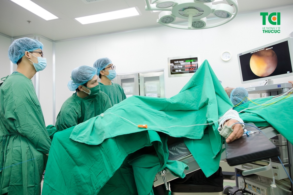 Tán sỏi công nghệ cao &#8211; Điều trị sỏi tiết niệu không mổ, không đau