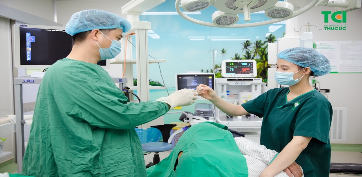 Tán sỏi niệu quản &#8211; phương pháp tán sỏi niệu quản an toàn