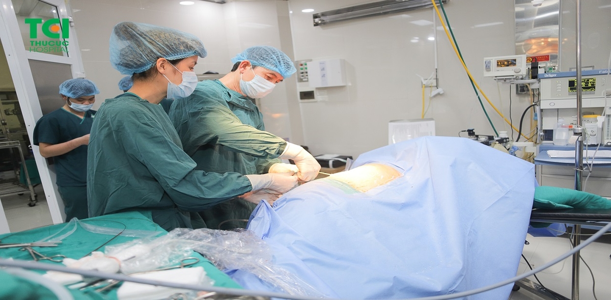 Tán sỏi nội soi qua da ở đâu tốt &#8211; sạch sỏi triệt để?