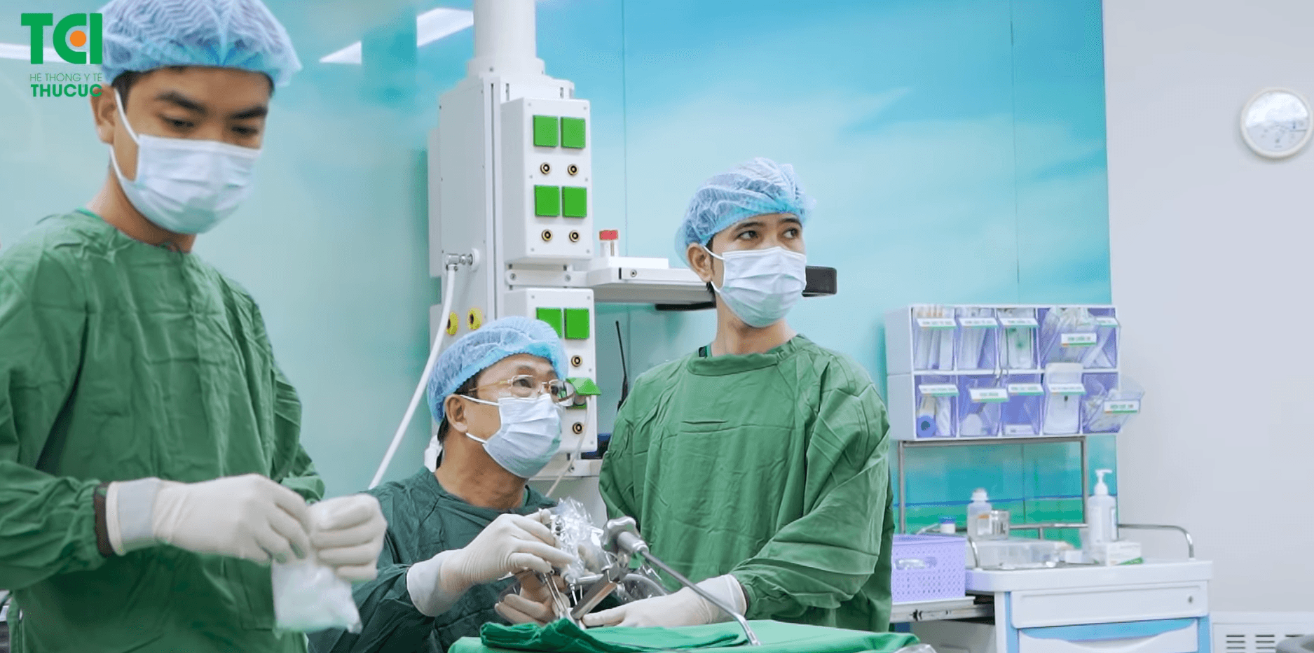 Mắc u nang hố lưỡi thanh thiệt &#8211; Thu Cúc TCI đã điều trị thế nào?