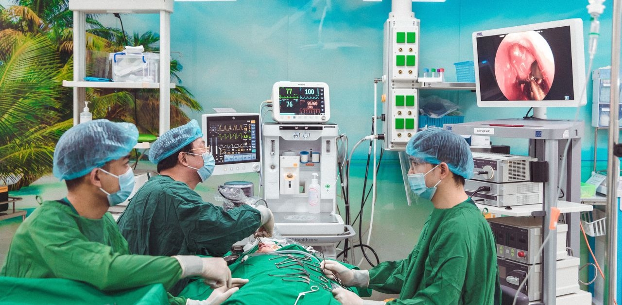 Phẫu thuật nội soi mũi xoang &#8211; Giải pháp điều trị viêm đa xoang