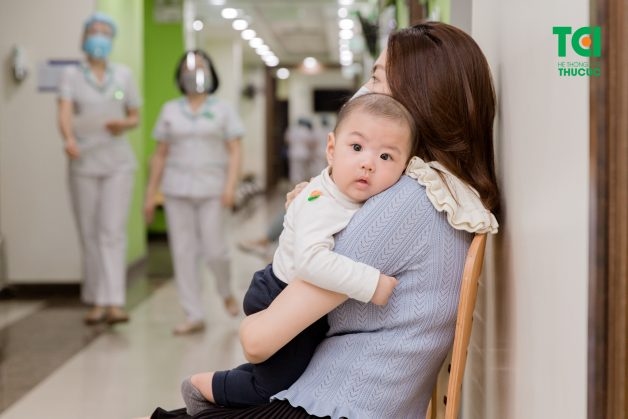 Minh Đăng dính thắng lưỡi cấp độ 3 thăm khám tại Thu Cúc TCI khi được 4 tháng tuổi