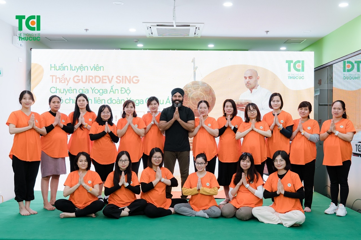 Tập huấn tiền sản và yoga thai kỳ &#8211; Hành trang của mẹ bầu hiện đại