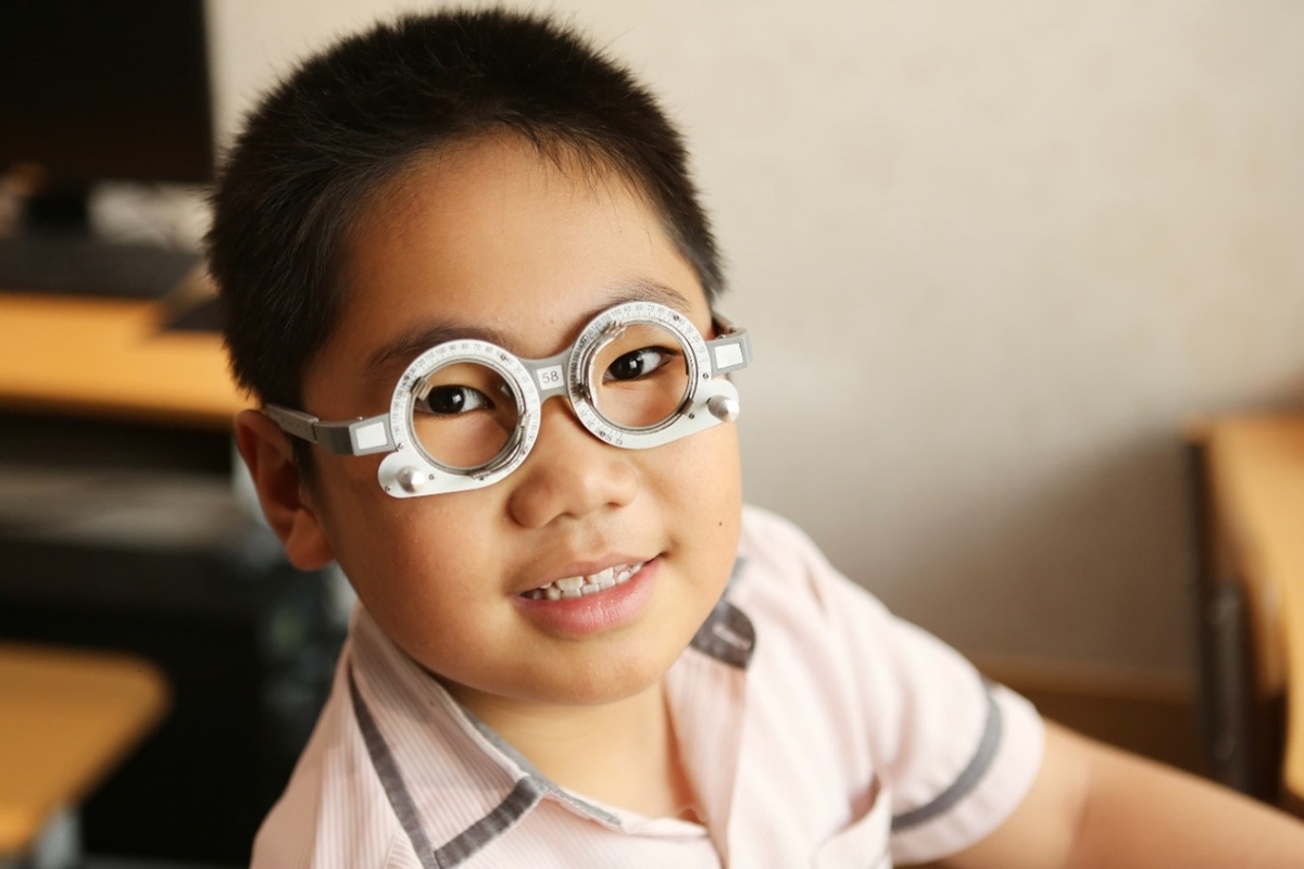 Tật khúc xạ nhược thị liệu có thể chữa khỏi hoàn toàn?