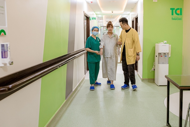 Chúc mừng gia đình diễn viên Anh Tuấn và vợ Lâm Diễm Quỳnh đón bé Xoài nhỏ bình an tại TCI