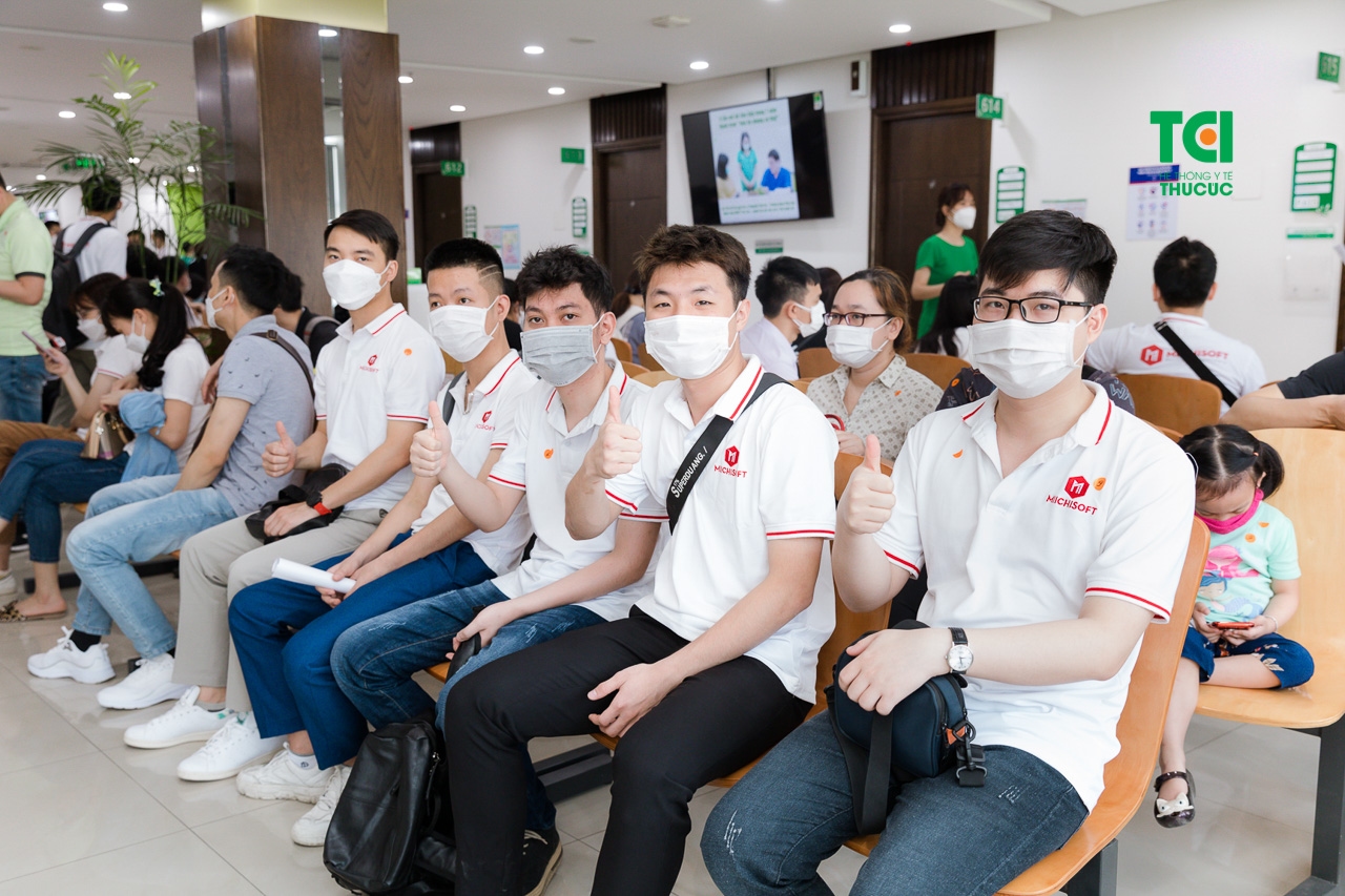 Khám sức khoẻ công ty Sáng tạo trẻ Việt Nam Miichisoft