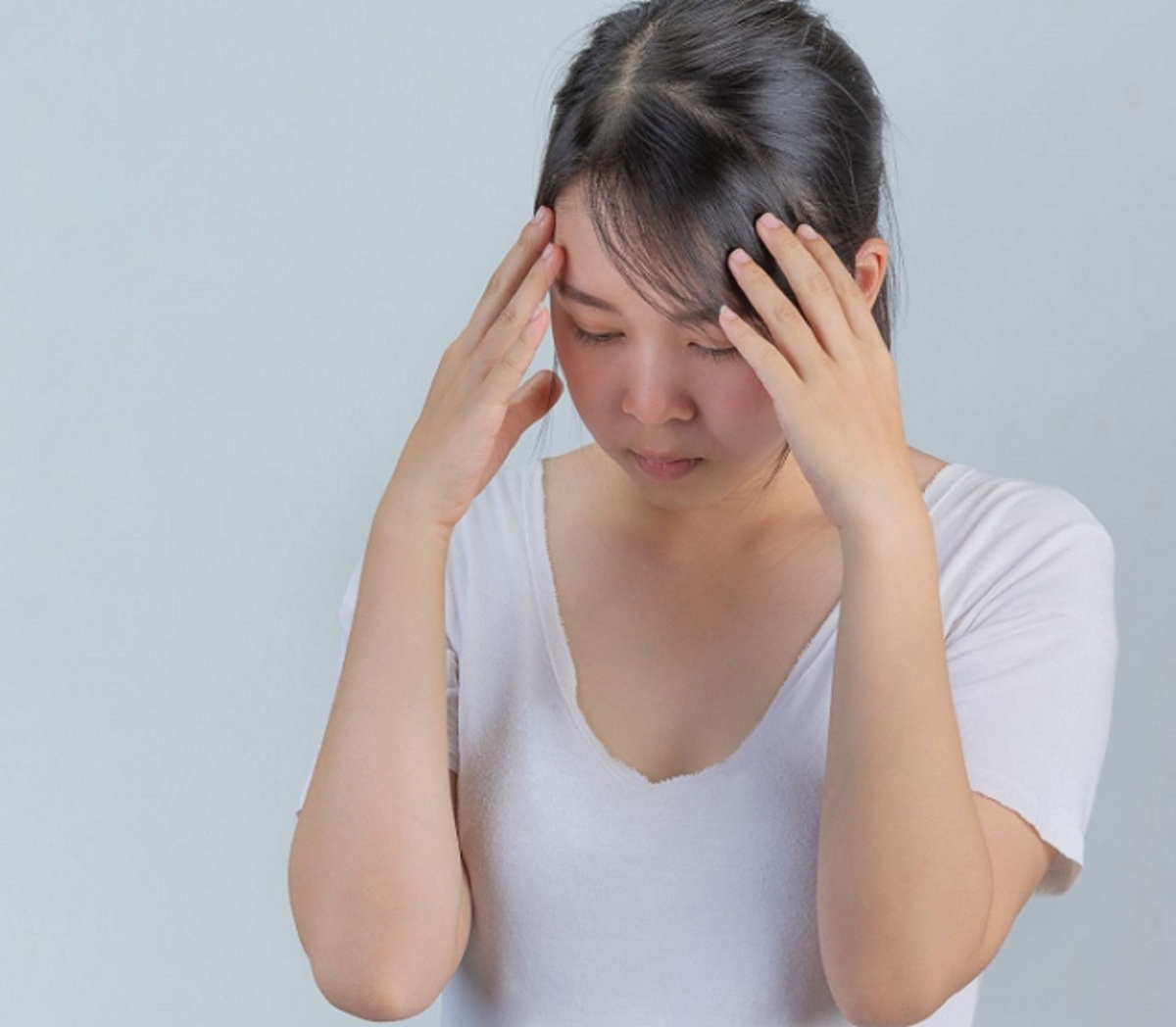 Đau nửa đầu thường xuyên cảnh báo bệnh gì?