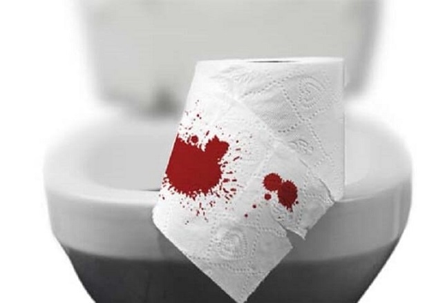 Đi ngoài ra máu có thể là dấu hiệu viêm ruột hoại tử