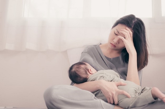 Chứng mất ngủ sau sinh có gây nguy hiểm không?