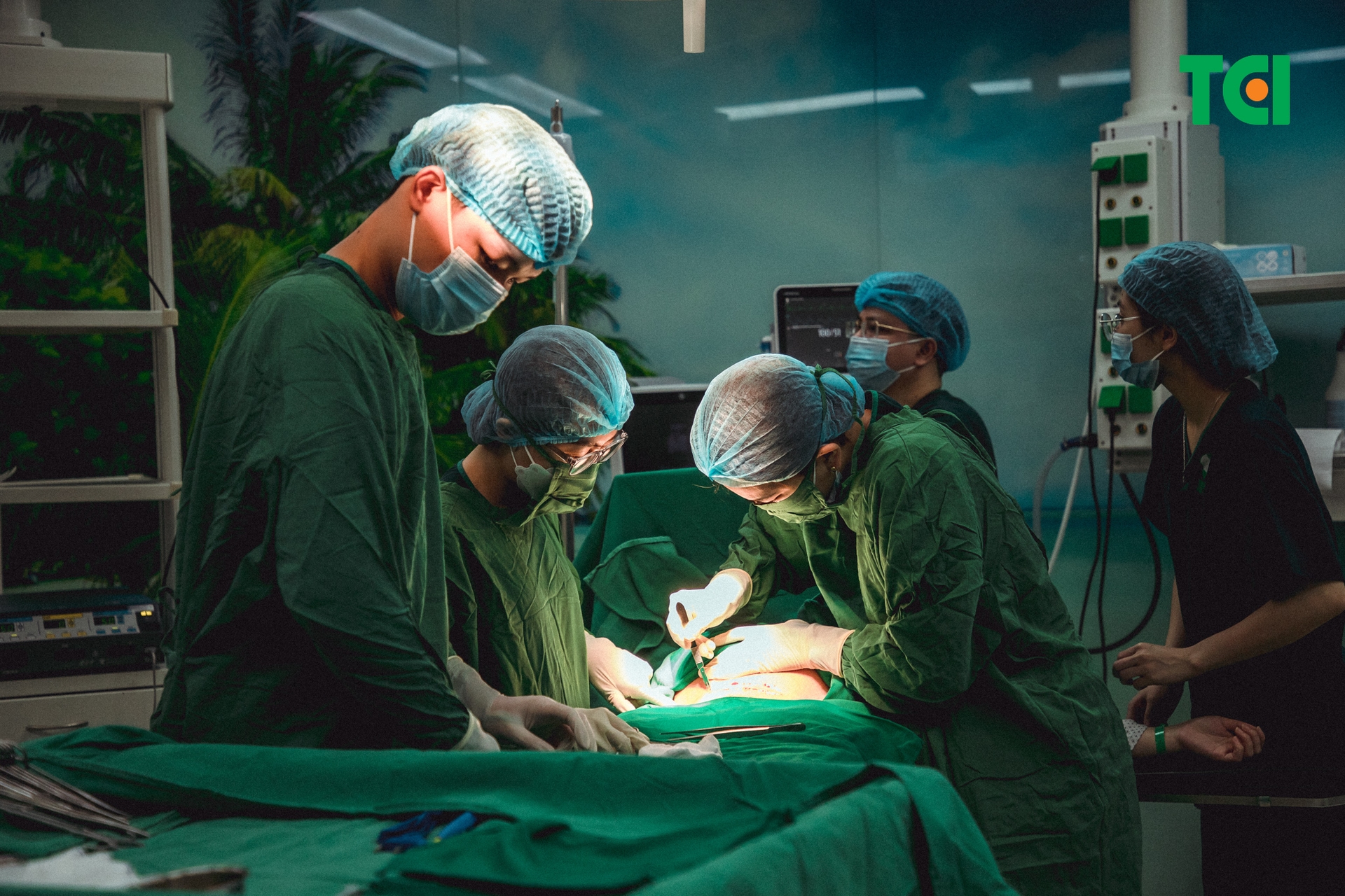 Sinh mổ là phẫu thuật giúp mẹ bầu gặp khó khăn khi sinh thường được đón em bé bình an