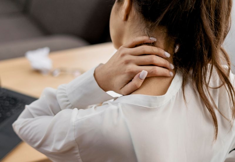 Tỷ lệ người trẻ mắc thoái hóa đốt sống cổ đang ngày một tăng cao