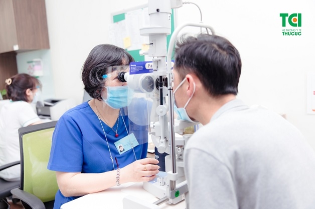 khám nhãn khoa là cách để biết cách điều trị viêm kết mạc chính xác