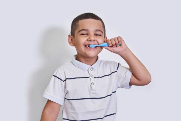 Vệ sinh mũi họng đúng cách giúp ngăn ngừa hóc dị vật cho trẻ