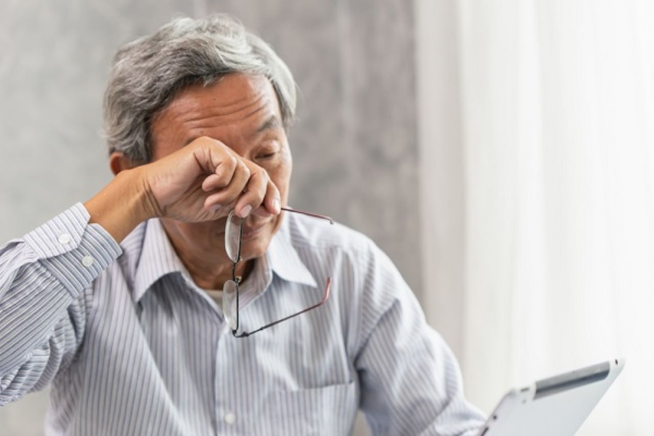 Bệnh đáy mắt là gì? Dấu hiệu và cách phòng tránh