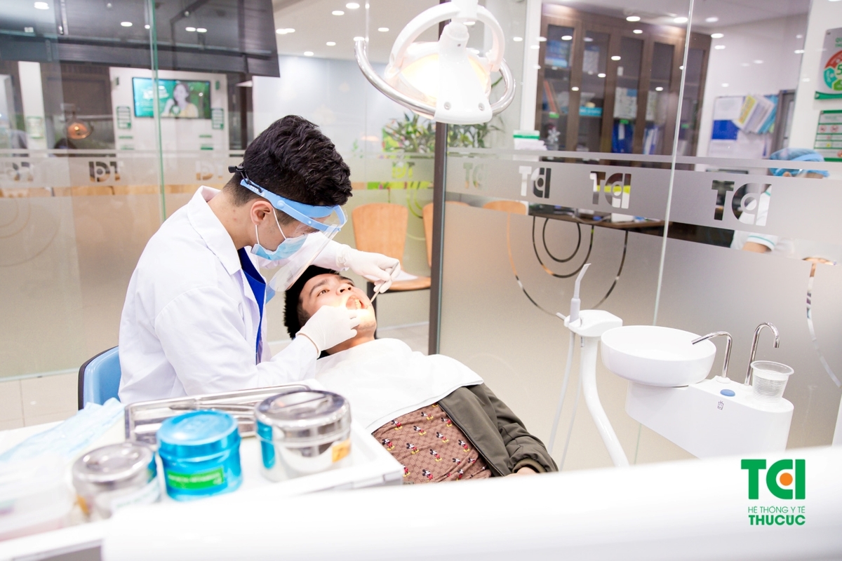 Cách khắc phục tình trạng răng lấy tủy bị vỡ