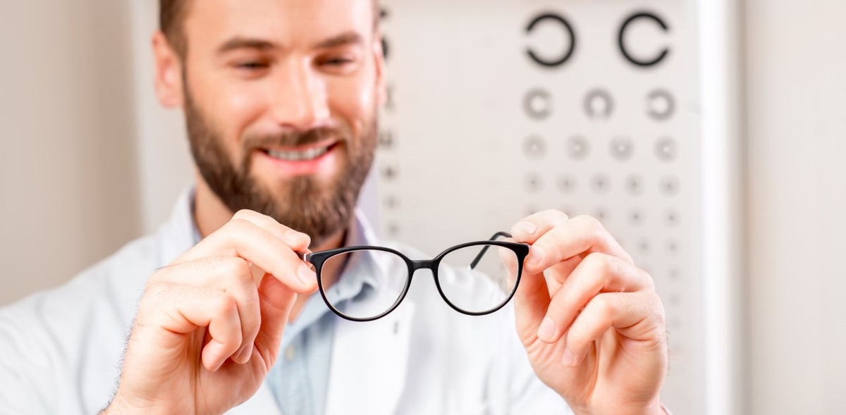 Những điều cần biết về tròng kính cận chiết suất cao