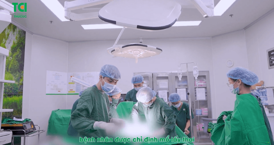 U xơ tử cung khi mang thai &#8211; Mẹ bầu 42 tuổi vượt cạn an toàn tại TCI