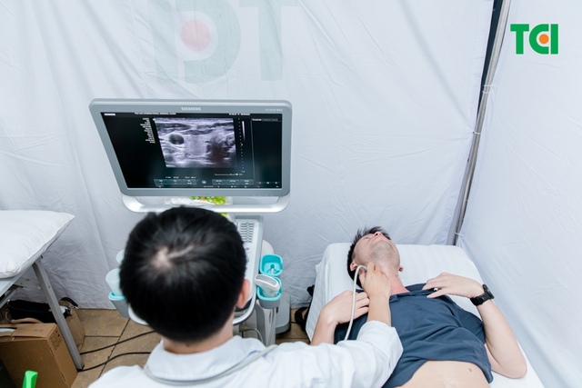 Ảnh Khám sức khỏe Công ty  Vĩnh Tường