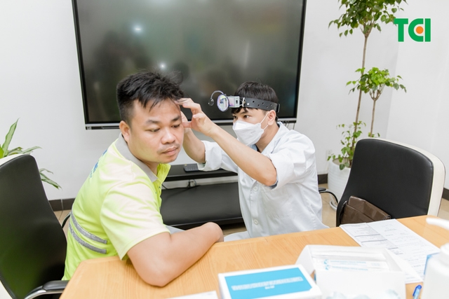 Ảnh Khám sức khỏe Công ty  Vĩnh Tường
