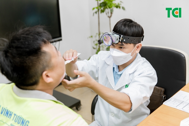Ảnh Khám sức khỏe Công ty  Vĩnh Tường
