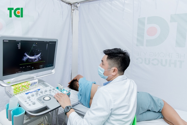 Ảnh Khám sức khỏe Công ty  Vĩnh Tường