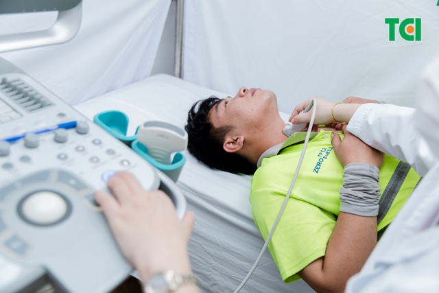 Ảnh Khám sức khỏe Công ty  Vĩnh Tường