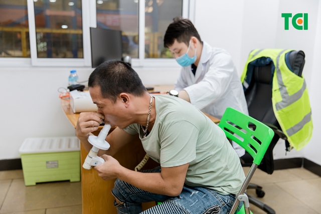 Ảnh Khám sức khỏe Công ty  Vĩnh Tường