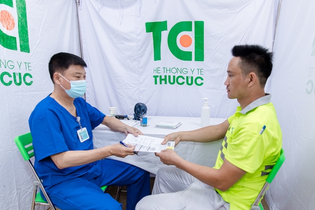 Ảnh Khám sức khỏe Công ty  Vĩnh Tường