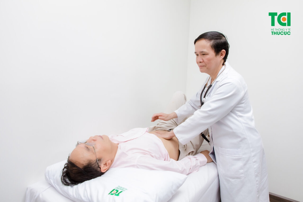 Ăn quá no tạo &#8220;gánh nặng&#8221; cho sức khỏe đường tiêu hóa
