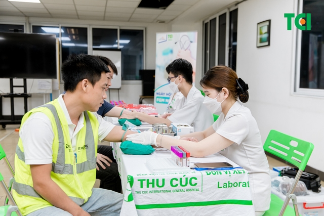 Ảnh Khám sức khỏe Công ty  Vĩnh Tường