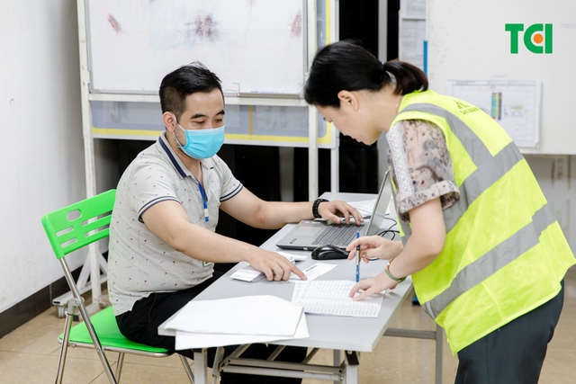 Ảnh Khám sức khỏe Công ty  Vĩnh Tường
