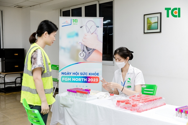 Ảnh Khám sức khỏe Công ty  Vĩnh Tường
