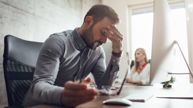 Cần giảm căng thẳng để tránh đột quỵ 30 tuổi