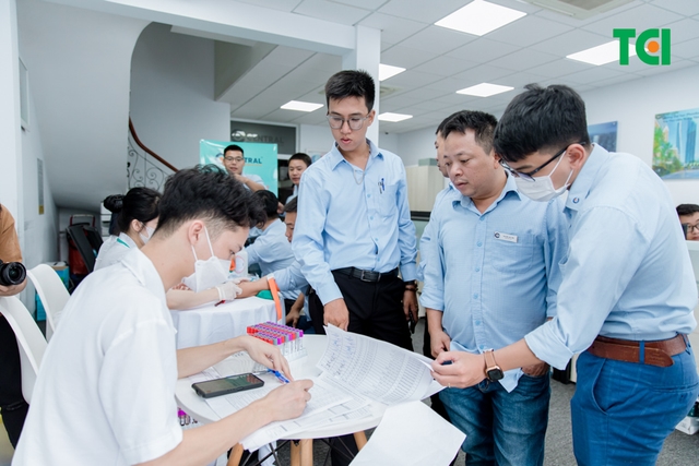 Ảnh Khám Sức Khỏe Công ty Central