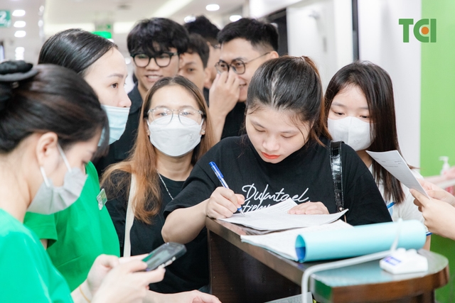 Ảnh Khám sức khỏe công ty DK Tech