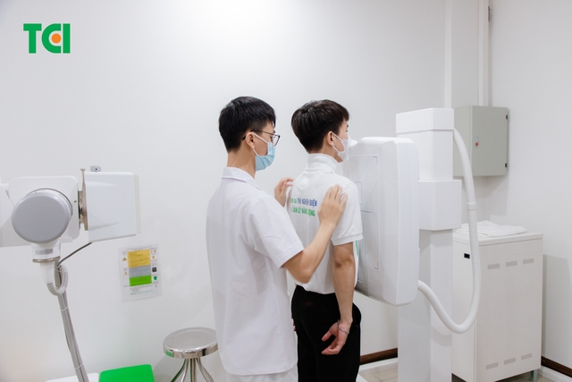Ảnh Khám sức khỏe Công Ty cổ phần Hoàng Liên Sơn