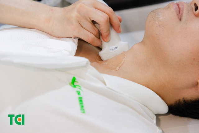 Ảnh Khám sức khỏe Công Ty cổ phần Hoàng Liên Sơn