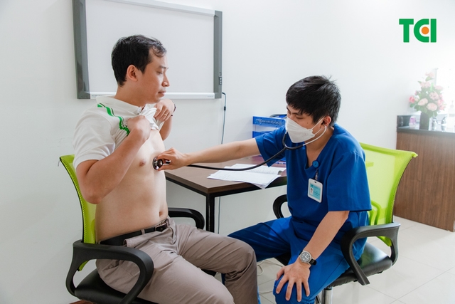 Ảnh Khám sức khỏe Công Ty cổ phần Hoàng Liên Sơn