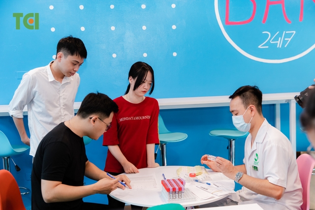 Ảnh Khám sức khỏe công ty DK Tech