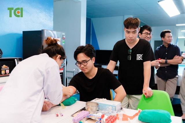 Ảnh Khám sức khỏe công ty DK Tech