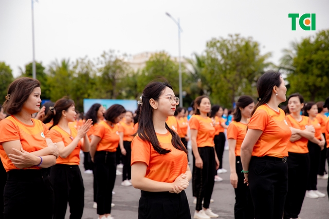 Ảnh Sự kiện Đồng diễn dân vũ &#8211; Phụ nữ Việt Nam giàu sức sống