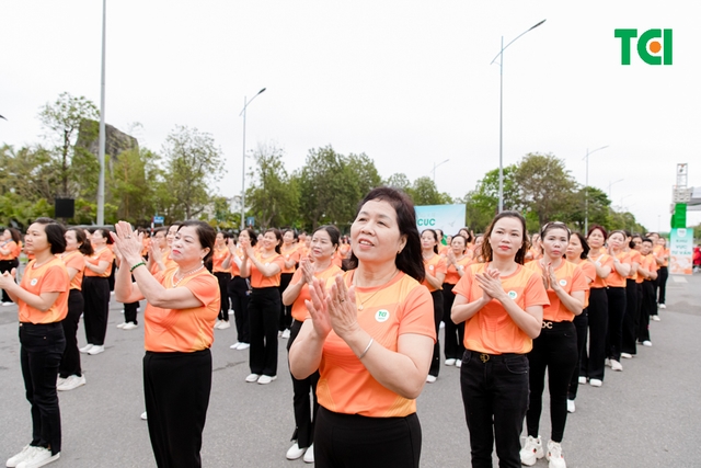 Ảnh Sự kiện Đồng diễn dân vũ &#8211; Phụ nữ Việt Nam giàu sức sống