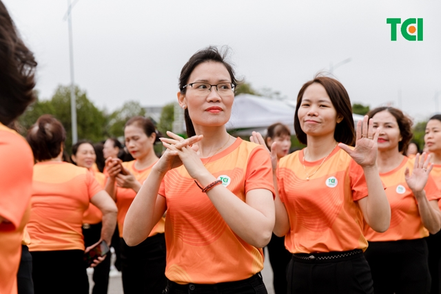 Ảnh Sự kiện Đồng diễn dân vũ &#8211; Phụ nữ Việt Nam giàu sức sống