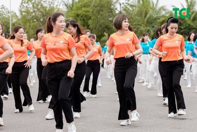 Ảnh Sự kiện Đồng diễn dân vũ &#8211; Phụ nữ Việt Nam giàu sức sống